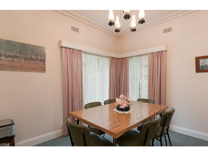 42 Hunter Road, Wandin North VIC 3139