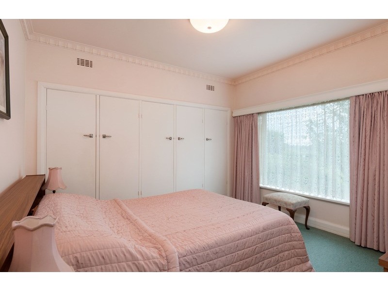 42 Hunter Road, Wandin North VIC 3139