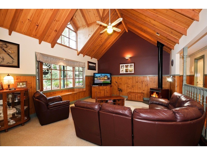 37 Rangeview Road, Mount Evelyn VIC 3796