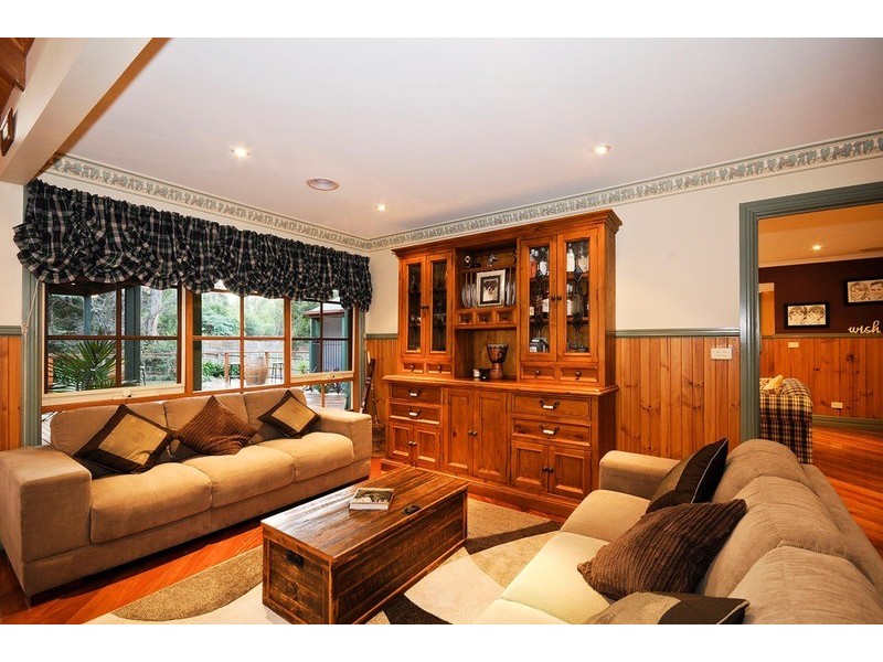 37 Rangeview Road, Mount Evelyn VIC 3796