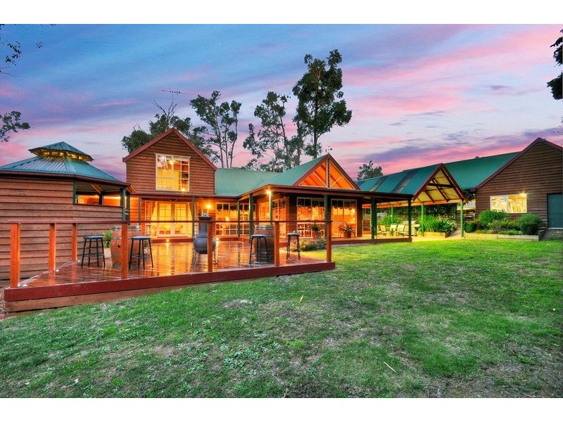 37 Rangeview Road, Mount Evelyn VIC 3796