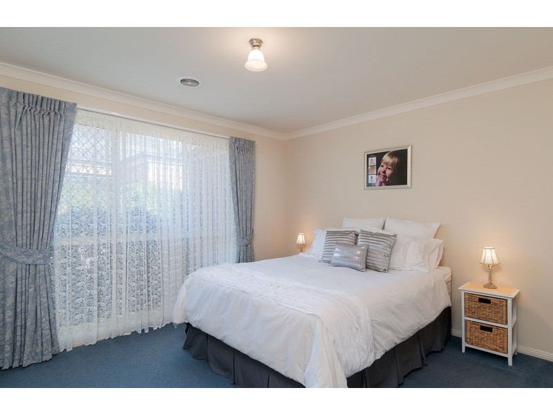 4 Sirocco  Court, Wandin North VIC 3139