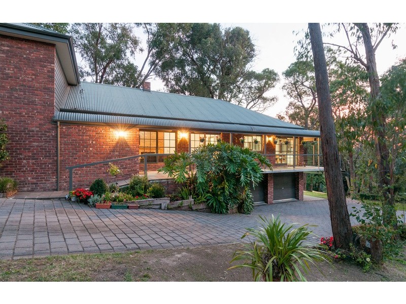 12 Rowe Street, Montrose VIC 3765