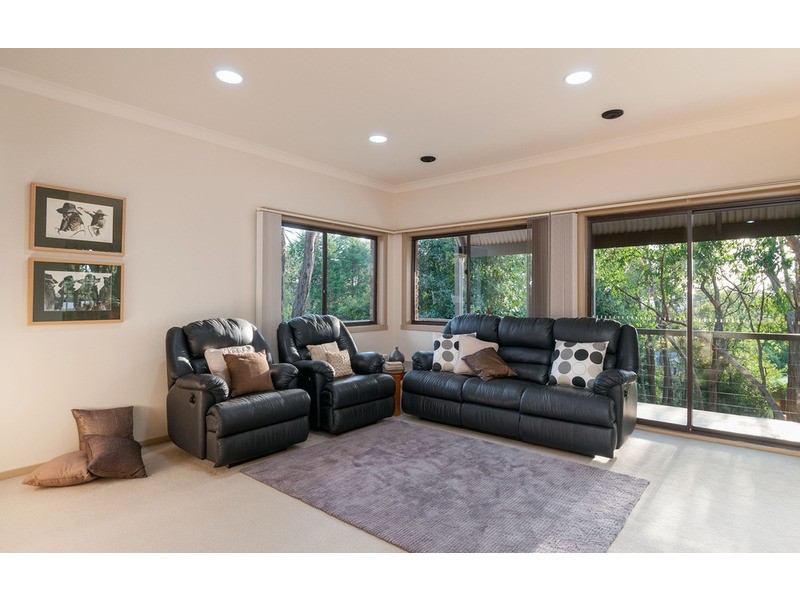 12 Rowe Street, Montrose VIC 3765