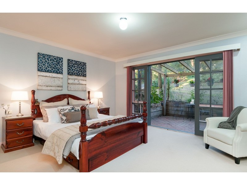 12 Rowe Street, Montrose VIC 3765