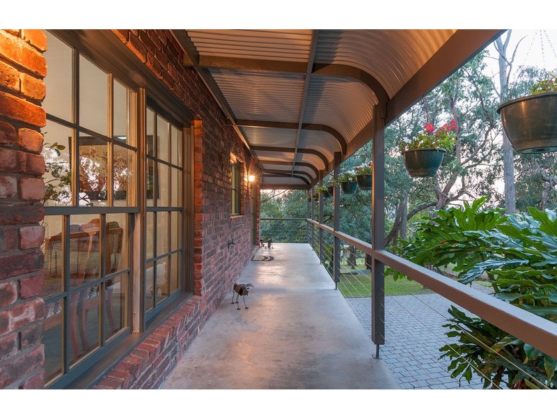 12 Rowe Street, Montrose VIC 3765