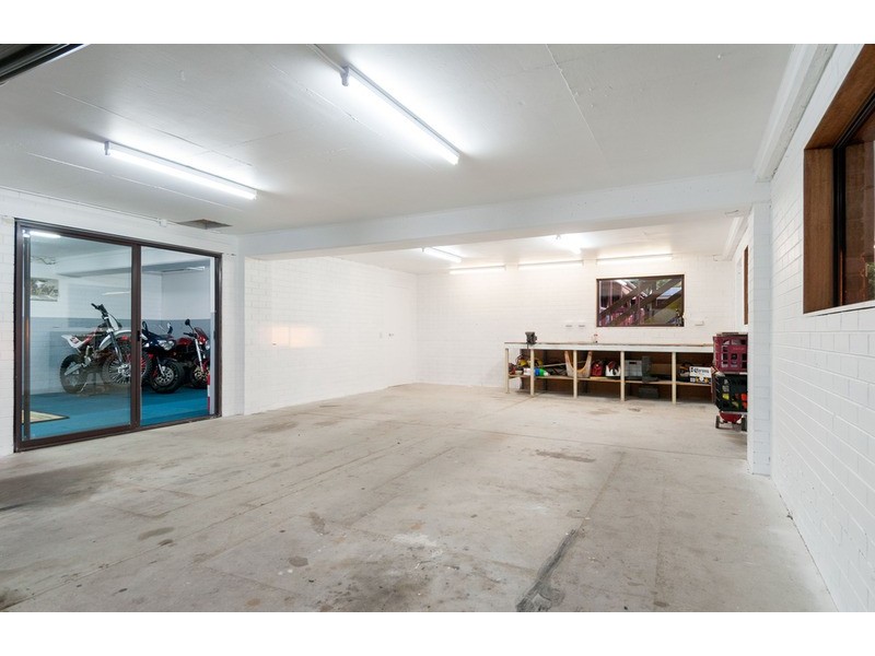 12 Rowe Street, Montrose VIC 3765