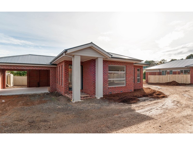 1&2/17 Marna Street, Healesville VIC 3777