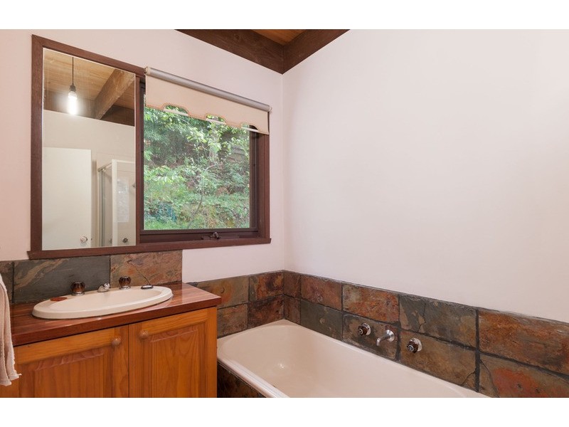 86 Charles Road, Lilydale VIC 3140