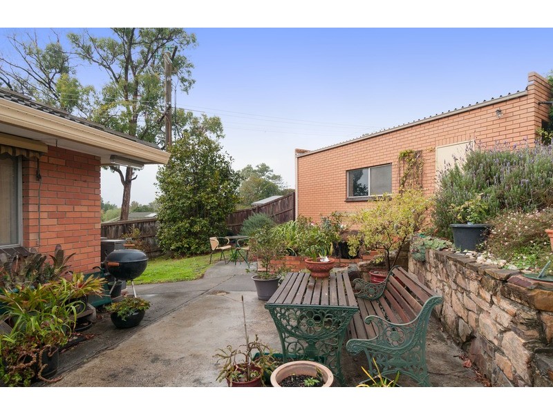 64 Fernhill Road, Mount Evelyn VIC 3796