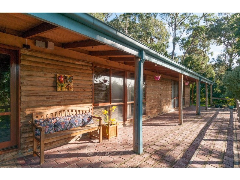 98 Charles Road, Lilydale VIC 3140