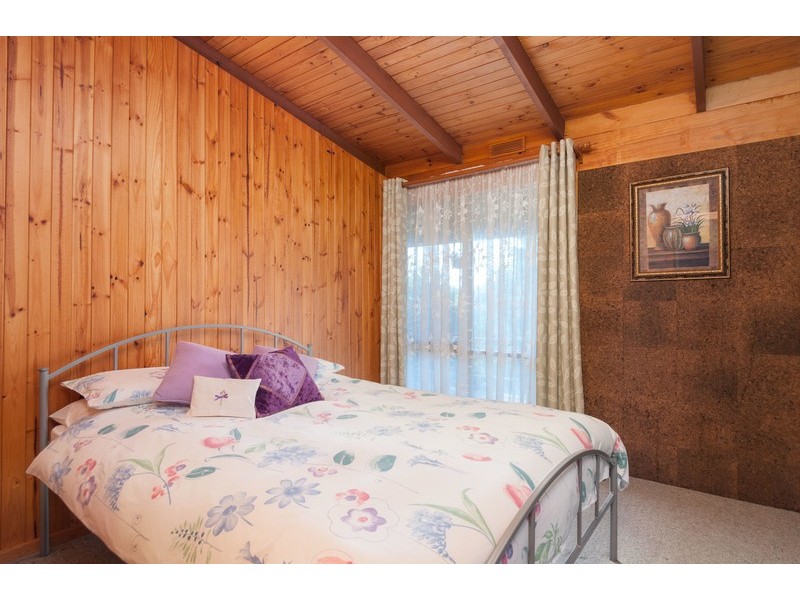 98 Charles Road, Lilydale VIC 3140