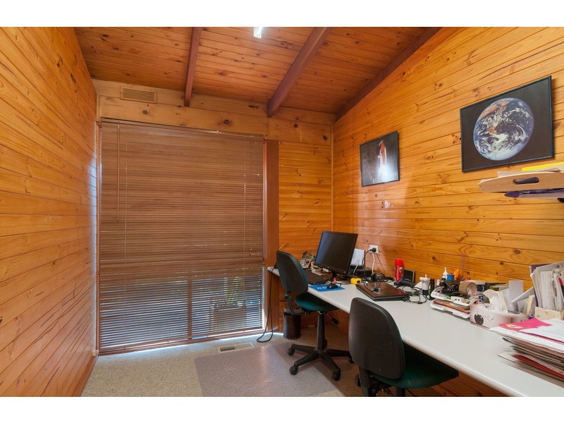 98 Charles Road, Lilydale VIC 3140