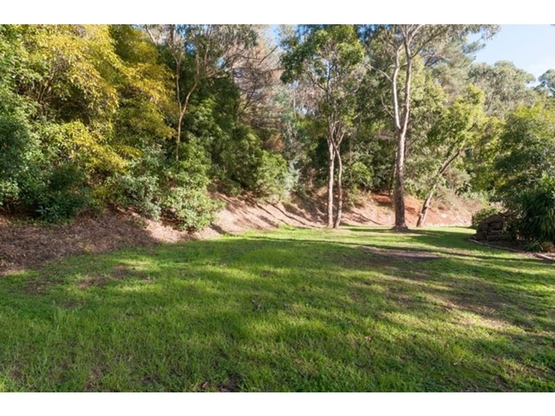 98 Charles Road, Lilydale VIC 3140