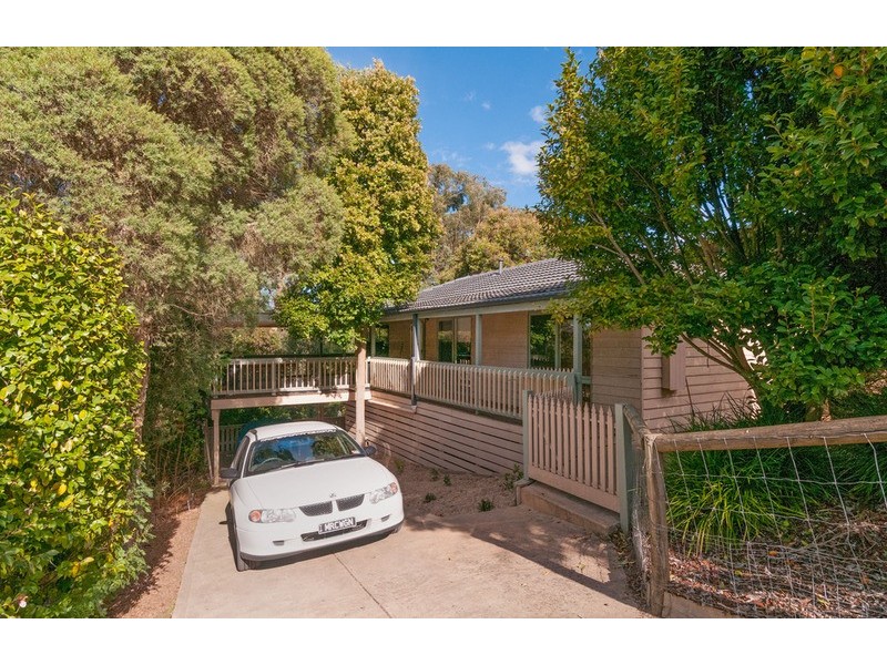 50 Russell  Street, Mount Evelyn VIC 3796