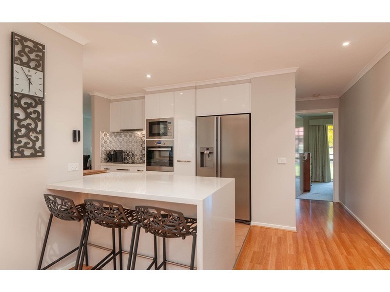 8 Haven Court, Mooroolbark VIC 3138