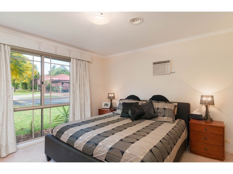 8 Haven Court, Mooroolbark VIC 3138