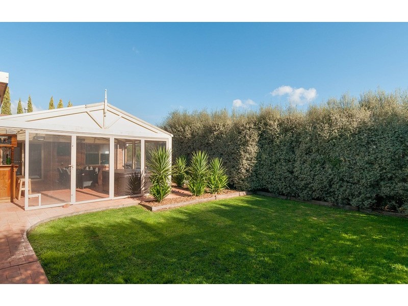 8 Haven Court, Mooroolbark VIC 3138
