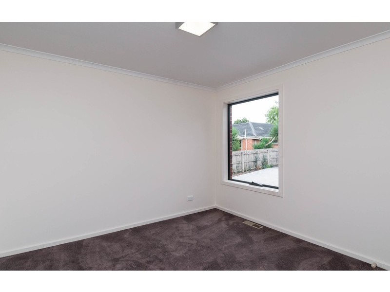 2/13 Andrew Street, Mooroolbark VIC 3138