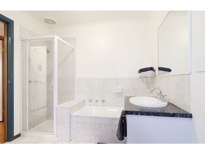 94 Quinn Crescent, Mount Evelyn VIC 3796