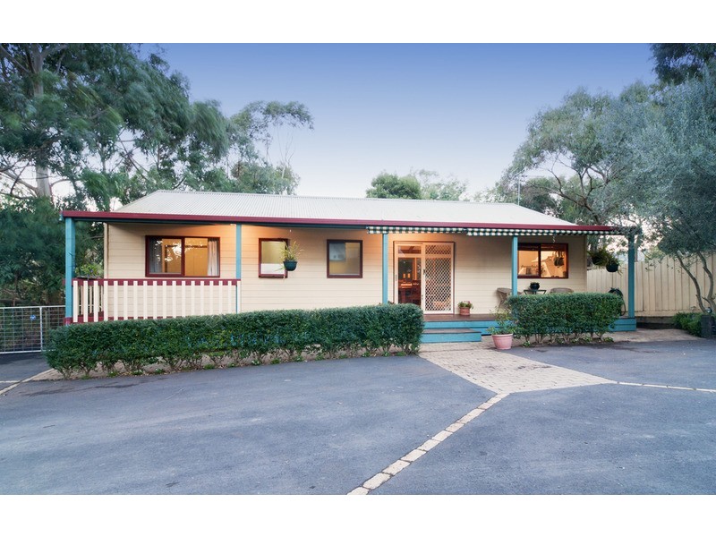 94 Quinn Crescent, Mount Evelyn VIC 3796