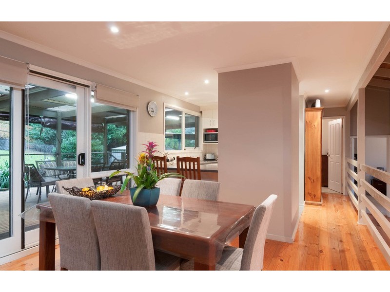 10 Candy Close, Seville VIC 3139