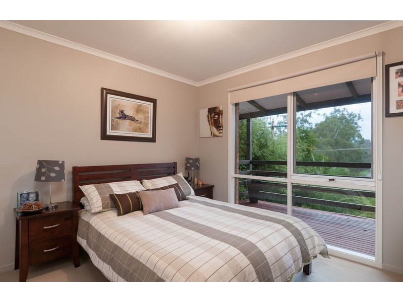 10 Candy Close, Seville VIC 3139
