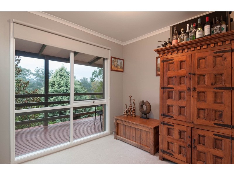 10 Candy Close, Seville VIC 3139