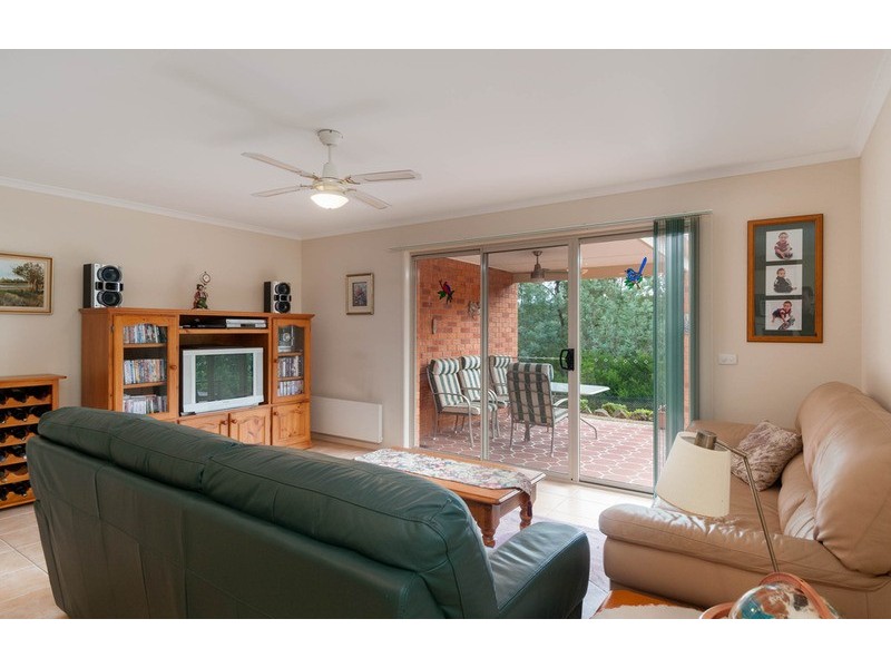 27 Galera Court, Wandin North VIC 3139