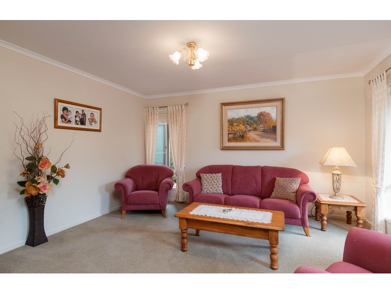 27 Galera Court, Wandin North VIC 3139