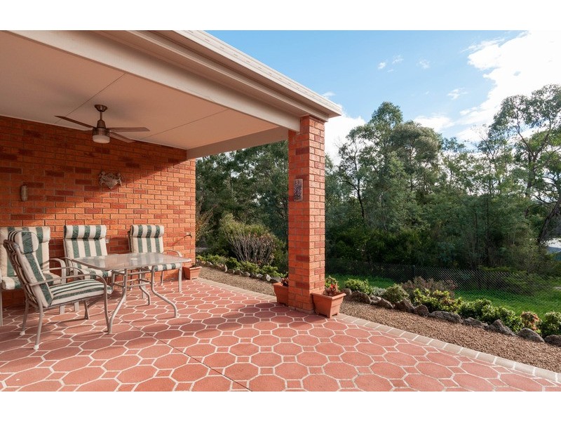 27 Galera Court, Wandin North VIC 3139