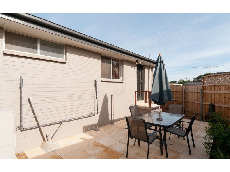 1/15 Nolan Avenue, Mooroolbark VIC 3138