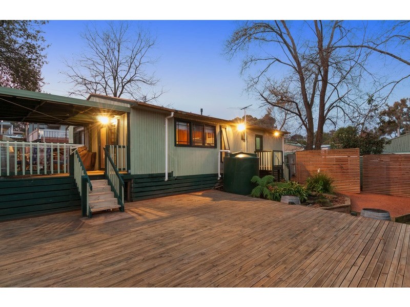 8A Fernhill Road, Mount Evelyn VIC 3796