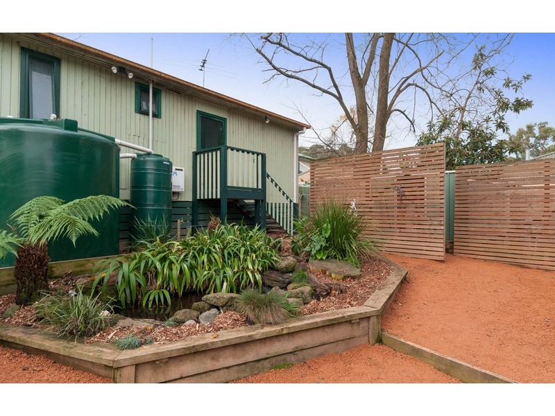 8A Fernhill Road, Mount Evelyn VIC 3796