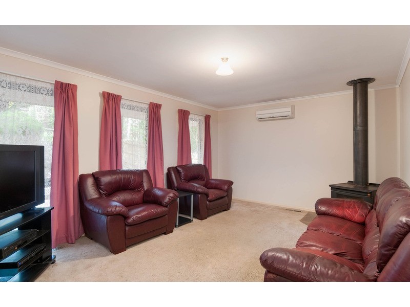 119 Commercial Road, Mount Evelyn VIC 3796