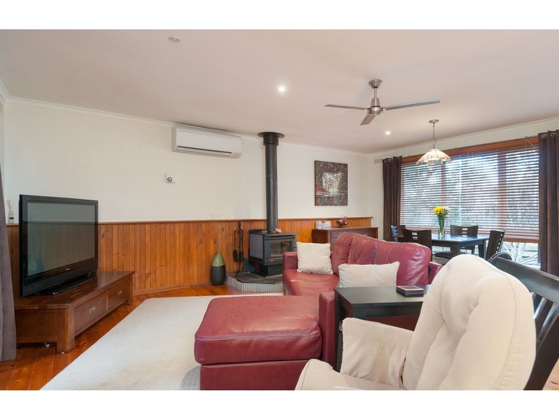 9 Wilma Avenue, Seville East VIC 3139