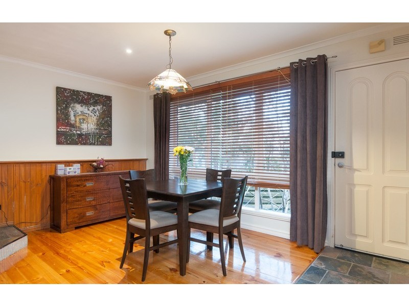 9 Wilma Avenue, Seville East VIC 3139