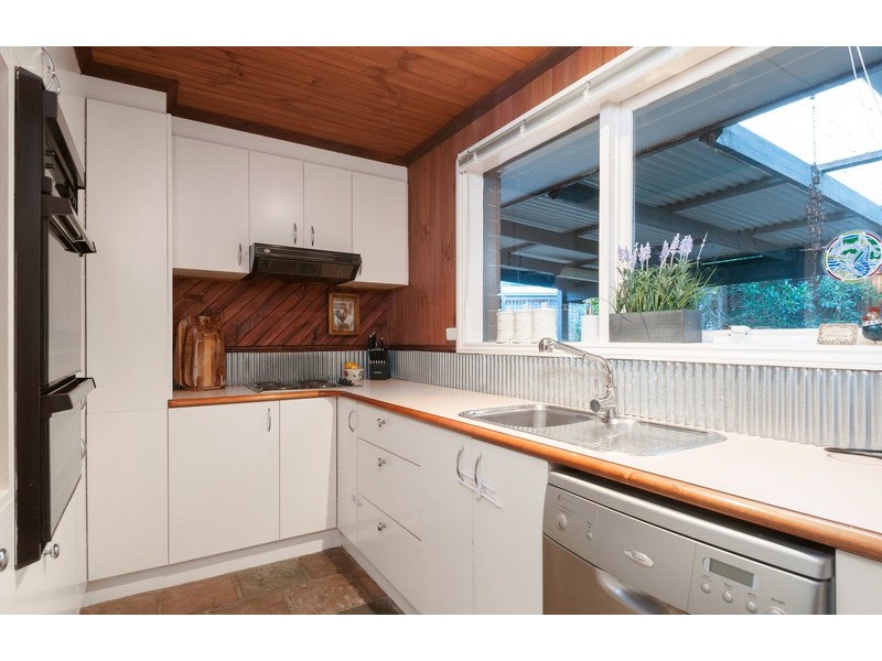 9 Wilma Avenue, Seville East VIC 3139