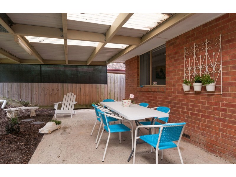 11 Valley Road, Seville VIC 3139