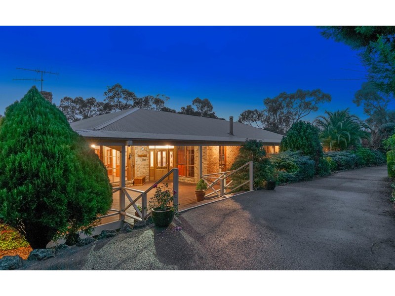 10 Fuller Road, Mount Evelyn VIC 3796