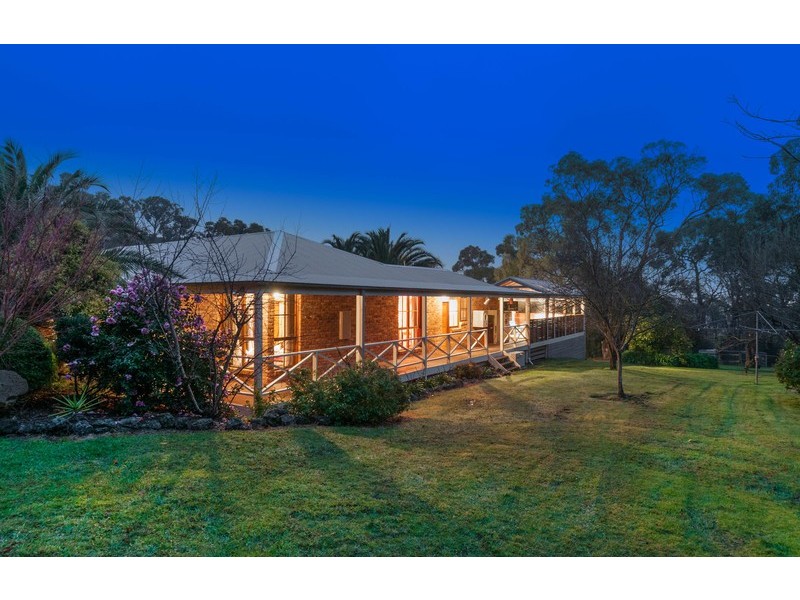 10 Fuller Road, Mount Evelyn VIC 3796
