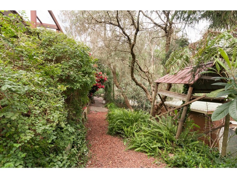 33 Inverness Road, Mount Evelyn VIC 3796