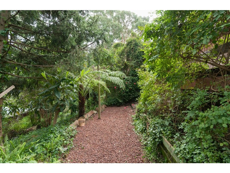 33 Inverness Road, Mount Evelyn VIC 3796