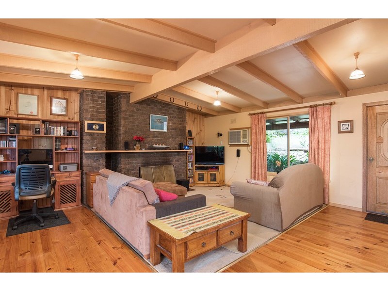 71 Johns Crescent, Mount Evelyn VIC 3796