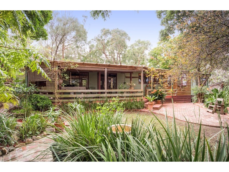 71 Johns Crescent, Mount Evelyn VIC 3796