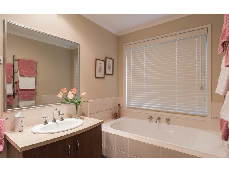 4 Semillon Court, Yarra Glen VIC 3775