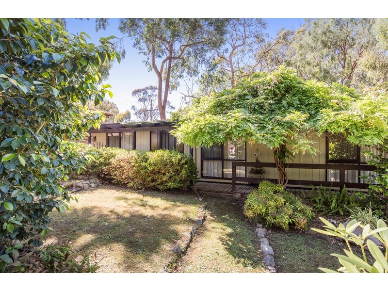 44 Johns Crescent, Mount Evelyn VIC 3796