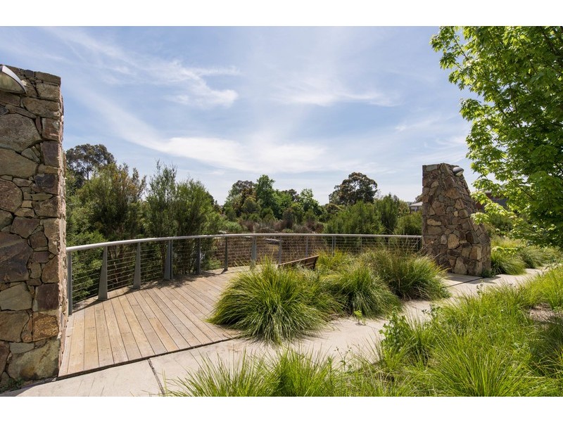 18 Scurry Drive, Croydon VIC 3136