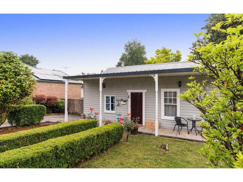 8 Fernhill Road, Mount Evelyn VIC 3796