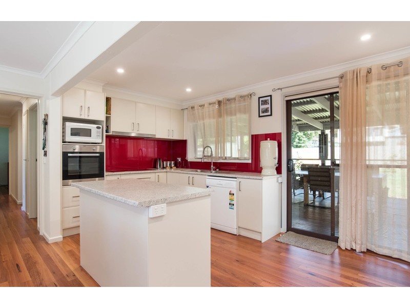 878 Warburton Highway, Seville VIC 3139